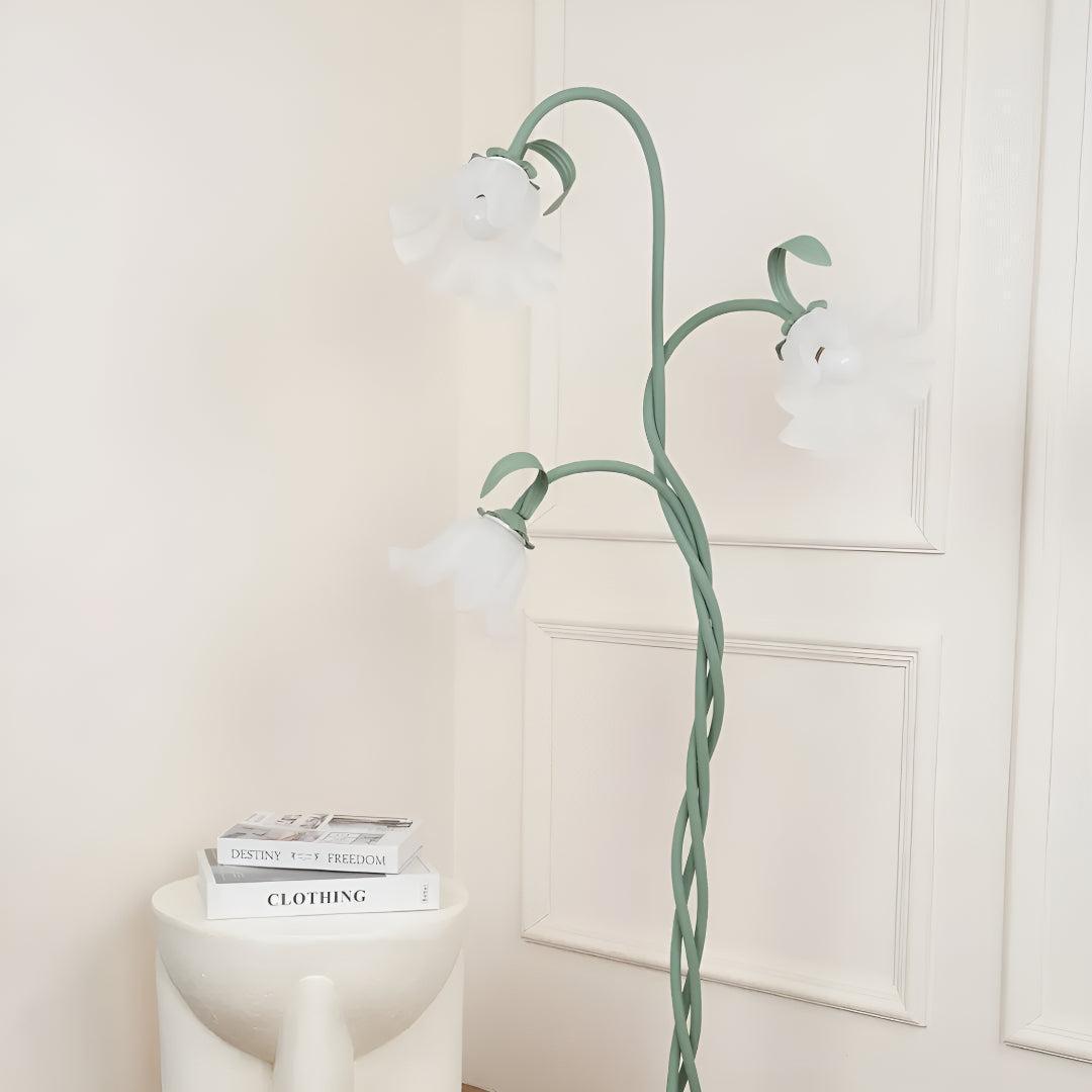 
Floral Petal Floor Lamp Sculptural Multi-Head Design